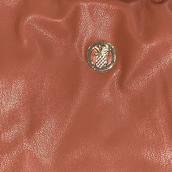 Simply Southern Tan Vegan Leather Puffer Vest NWT | XL | Adjustable Waist - Picture 3 of 8